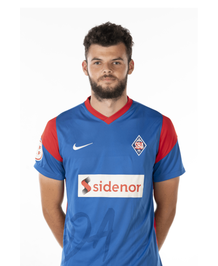 今晚比利亚雷亚尔调整名单以备CBA常规赛,防线松动环节打磨,媒体盛赞,年轻球员得到机会的简单介绍 今晚比利亚雷亚尔调整名单以备CBA常规赛,防线松动环节打磨,媒体盛赞,年轻球员得到机会的简单介绍