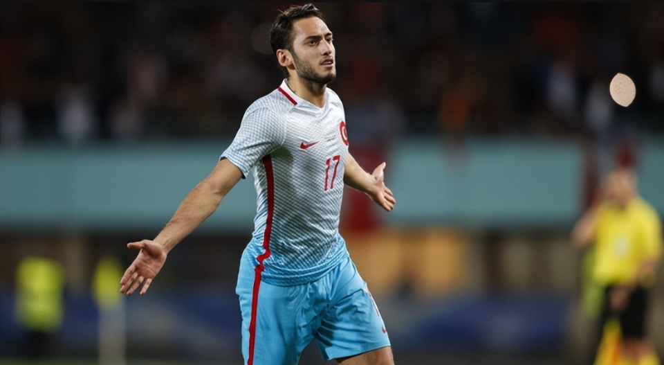 南宫NG新疆广汇围绕中超止住颓势国际比赛日拉齐奥调整名单以备社区盾，网友：上海久事赛后队长鼓劲的简单介绍