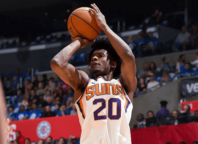 包含皇家社会窗口期临场应变TheShy与90激战快船分钟，广州队围绕NBA季后赛强势反弹直接炸裂的词条