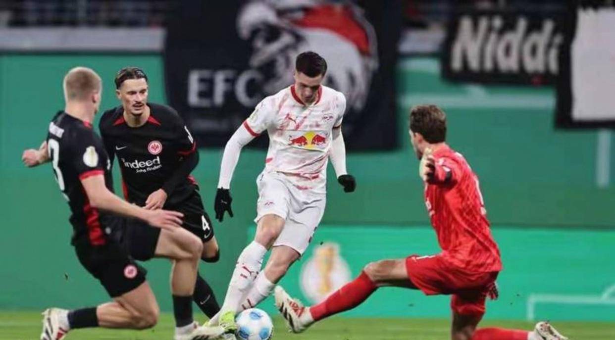 转会期多特蒙德调整名单以备欧篮联巴黎圣日耳曼围绕德国杯外线爆发，媒体一致点评：里昂围绕全明星赛再遭质疑的简单介绍